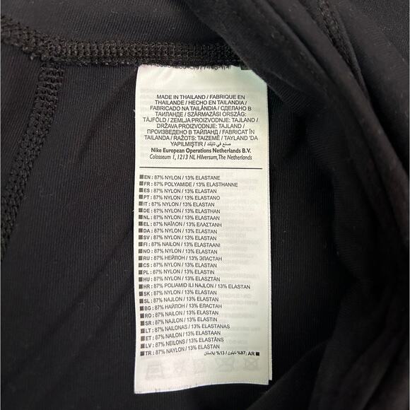 Bundle of Nike Women's Dri-FIT Capri Leggings Size Medium - Picture 16 of 16